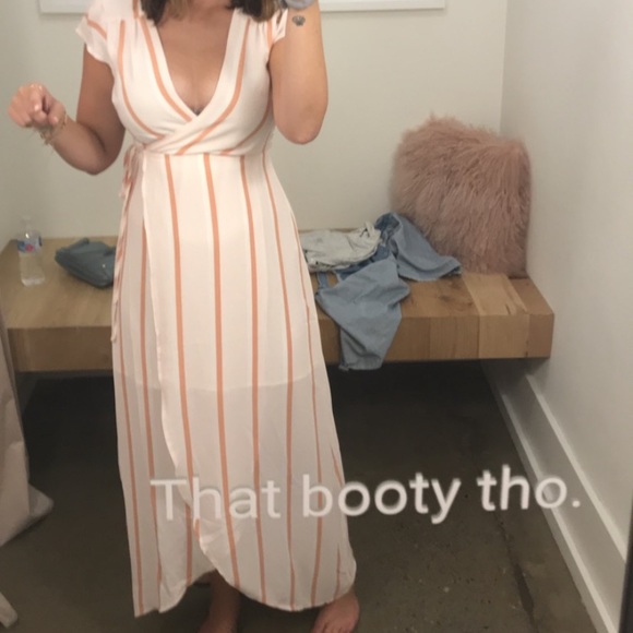 Kittenish blush wrap dress. Size small. NWT - Picture 2 of 5